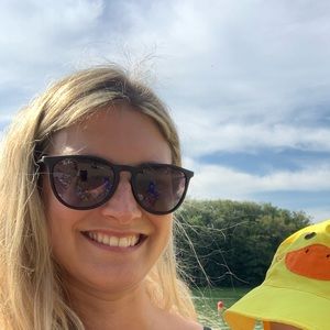 Meet your Posher, Kaitlyn